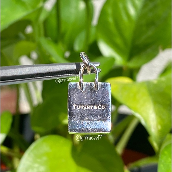 AUTH VINTAGE Tiffany & Co. Shopping bag🛍️ charm/pendant - Picture 3 of 16